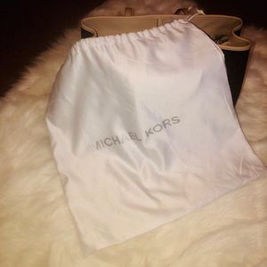 MK dust bag